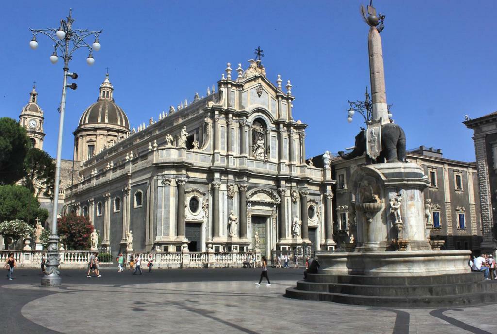 Mansarda In Palazzo D'Epoca Apartment Catania Exterior foto
