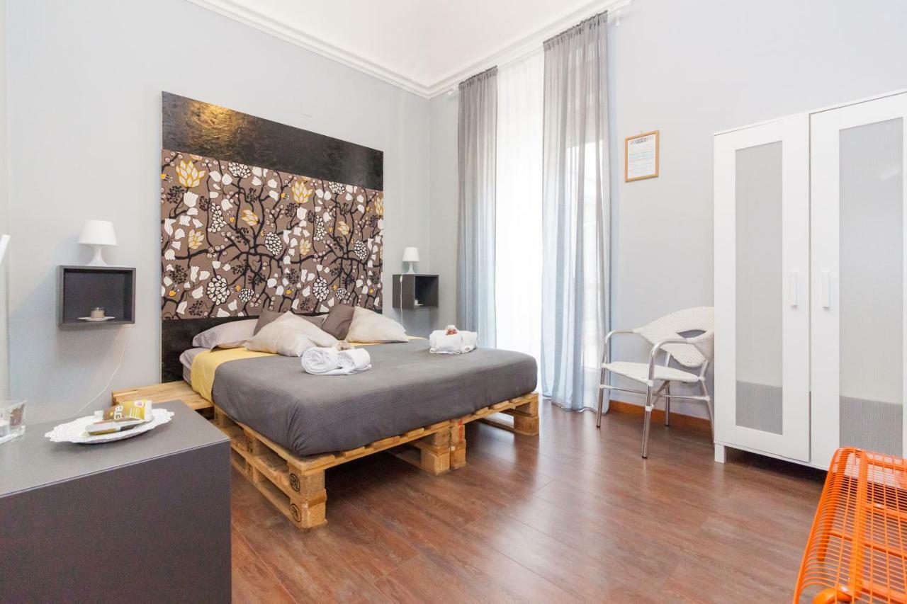 Mansarda In Palazzo D'Epoca Apartment Catania Exterior foto